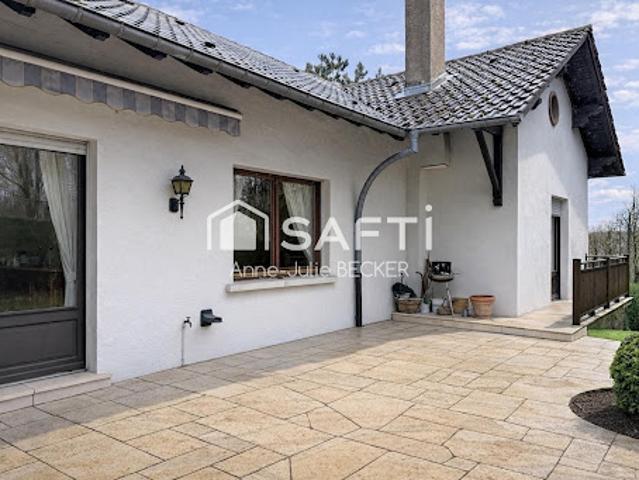 Vente Maison 8 pièces 172 m2 Rémelfing