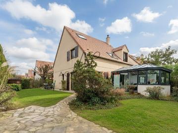 Vente Maison 8 pièces 172.65 m2 Le Pecq