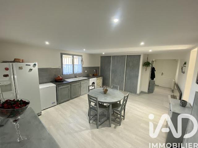 Vente Maison 8 pièces 173 m2 Mombrier