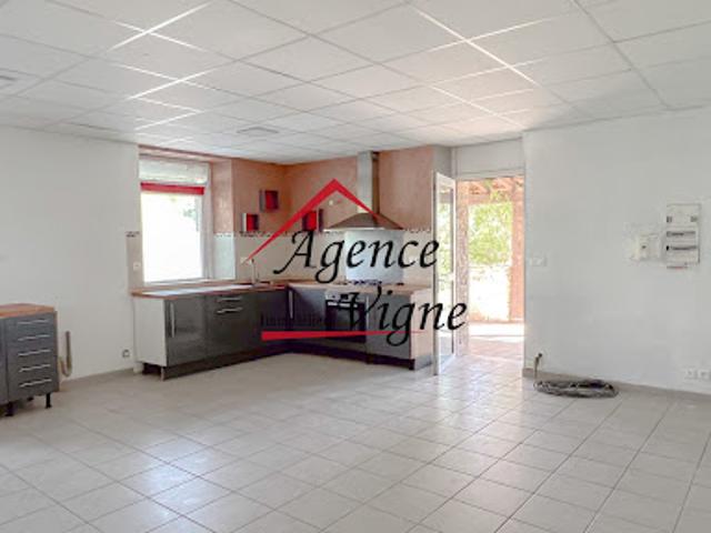 Vente Maison 8 pièces 173 m2 Saint jean de maruejols et avejan