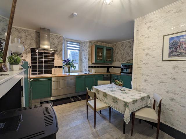 Vente Maison 8 pièces 173.55 m2 Ainay le Château