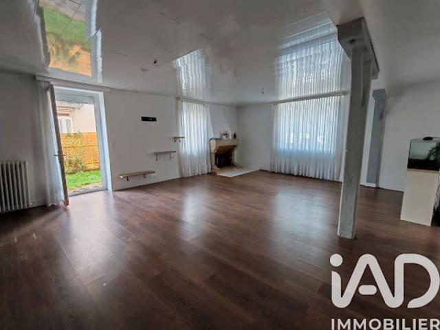 Vente Maison 8 pièces 184 m2 Cussac