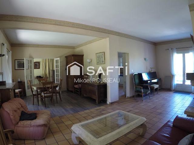 Vente Maison 8 pièces 184 m2 Chasseneuil du Poitou
