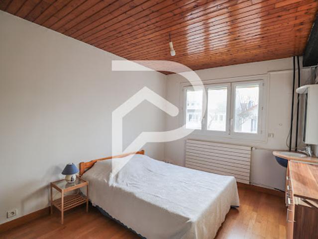 Vente Maison 8 pièces 184 m2 Clamart
