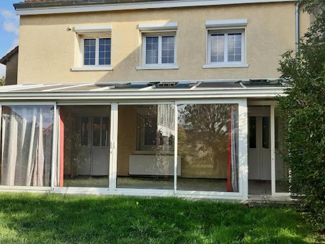 Vente Maison 8 pièces 184 m2 Puy Guillaume