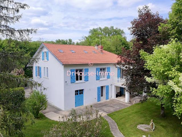 Vente Maison 8 pièces 184 m2 Saint Astier