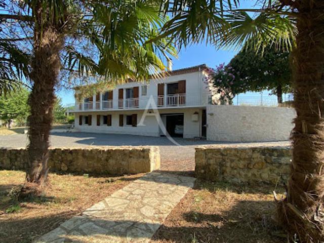 Vente Maison 8 pièces 185 m2 Montayral