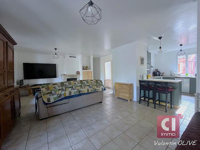 Vente Maison 8 pièces 185 m2 Néoules
