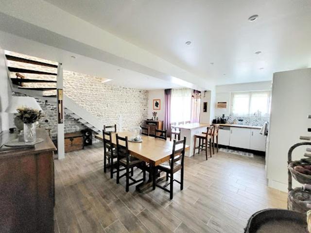Vente Maison 8 pièces 185 m2 Sermaises