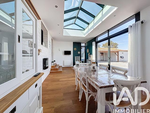 Vente Maison 8 pièces 185 m2 Charron