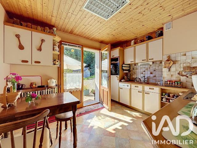 Vente Maison 8 pièces 185 m2 Essert Romand