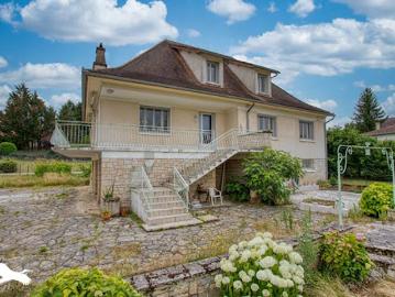 Vente Maison 8 pièces 185 m2 Gourdon
