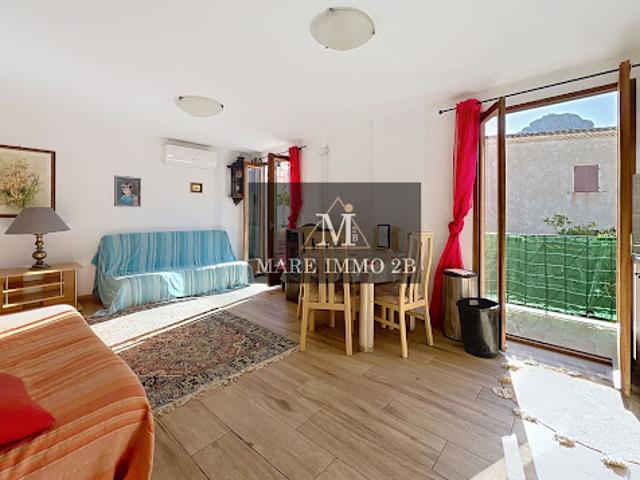 Vente Maison 8 pièces 186 m2 Calenzana