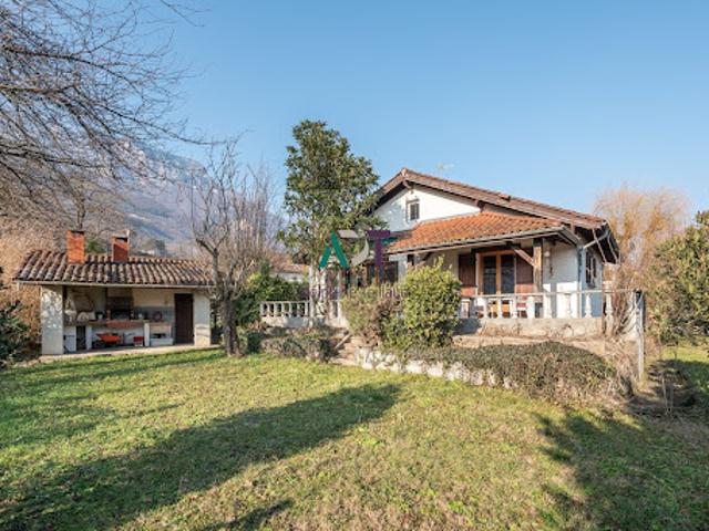 Vente Maison 8 pièces 187 m2 Claix