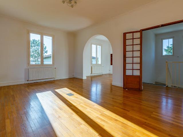 Vente Maison 8 pièces 187 m2 Romans sur isere
