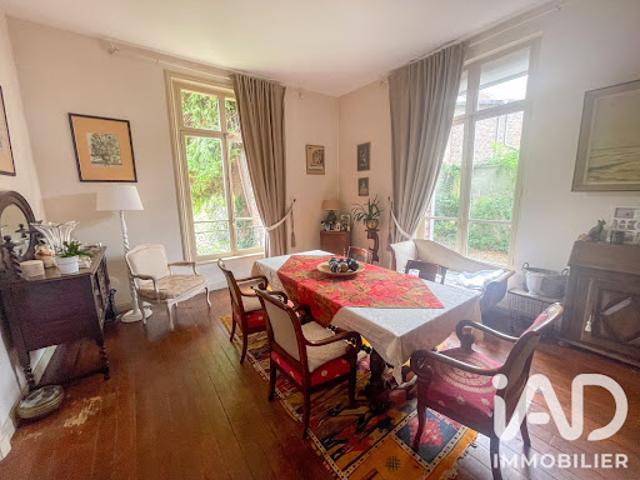 Vente Maison 8 pièces 187 m2 Saint Quentin