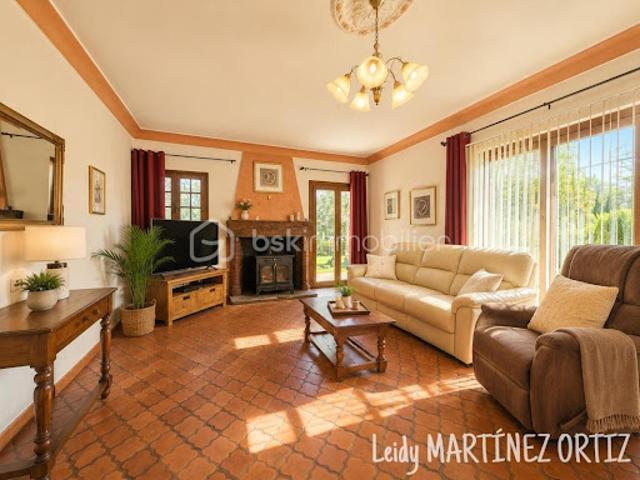 Vente Maison 8 pièces 188 m2 Estang