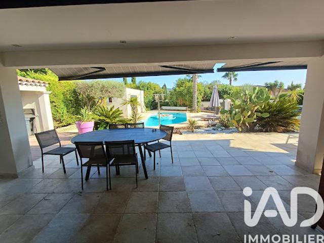 Vente Maison 8 pièces 188 m2 Saint Cyr sur Mer