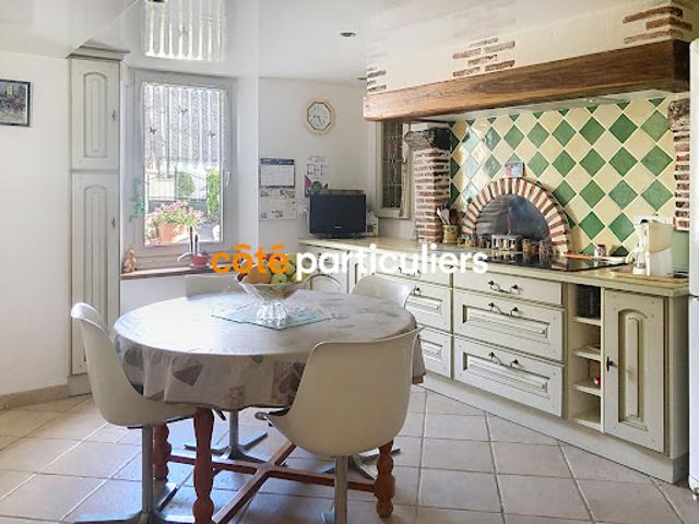 Vente Maison 8 pièces 155 m2 Saint germain des pres