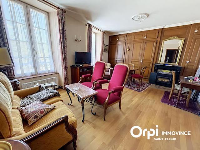 Vente Maison 8 pièces 180 m2 Murat