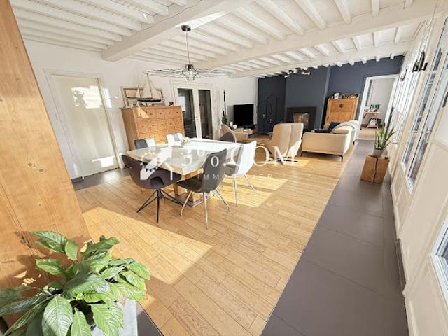 Vente Maison 8 pièces 180 m2 Mérignies