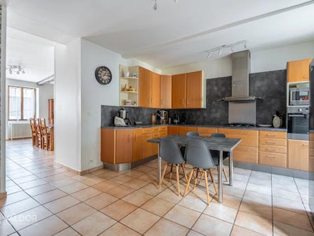 Vente Maison 8 pièces 180 m2 Montmerle sur saone