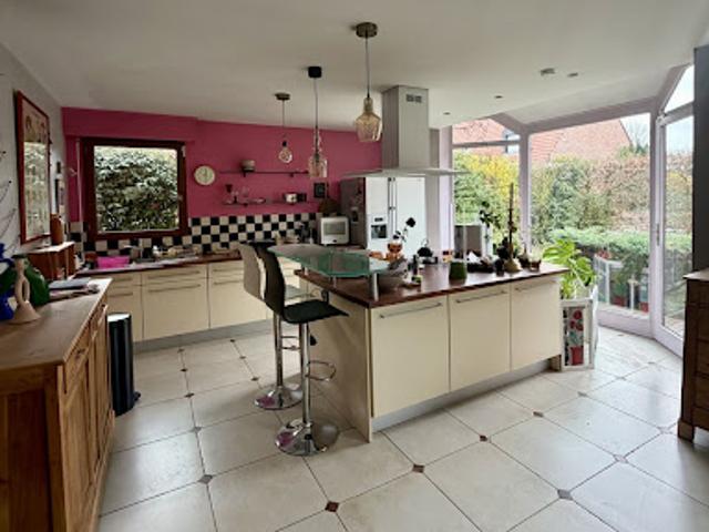Vente Maison 8 pièces 180 m2 Capinghem