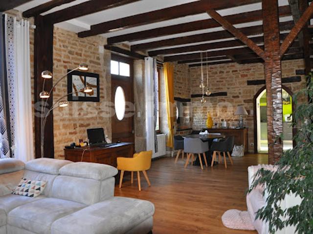 Vente Maison 8 pièces 180 m2 Champsevraine