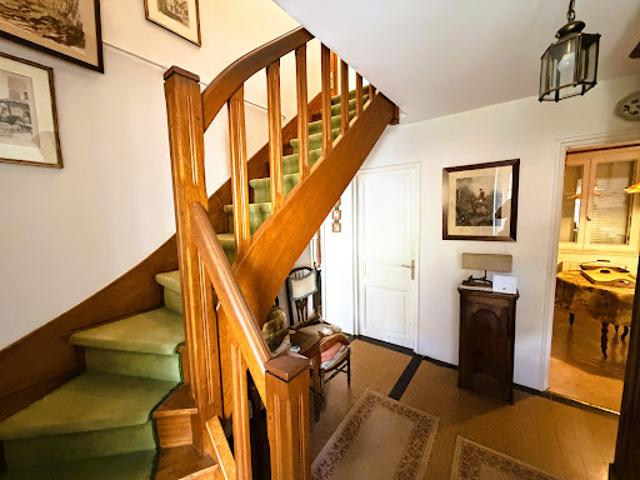 Vente Maison 8 pièces 180 m2 Giry