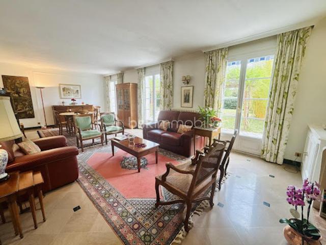 Vente Maison 8 pièces 180 m2 Joue les tours
