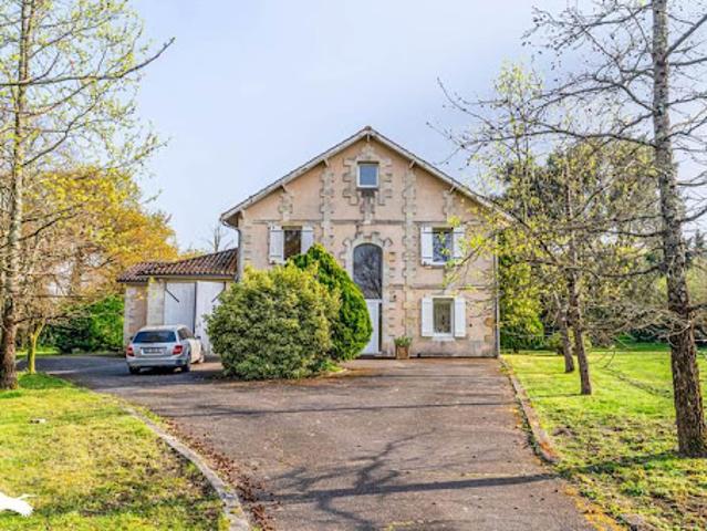 Vente Maison 8 pièces 180 m2 Parempuyre