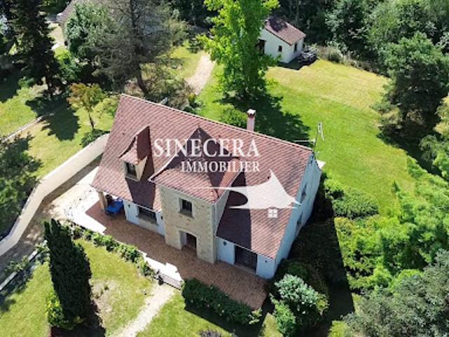 Vente Maison 8 pièces 180 m2 Riberac