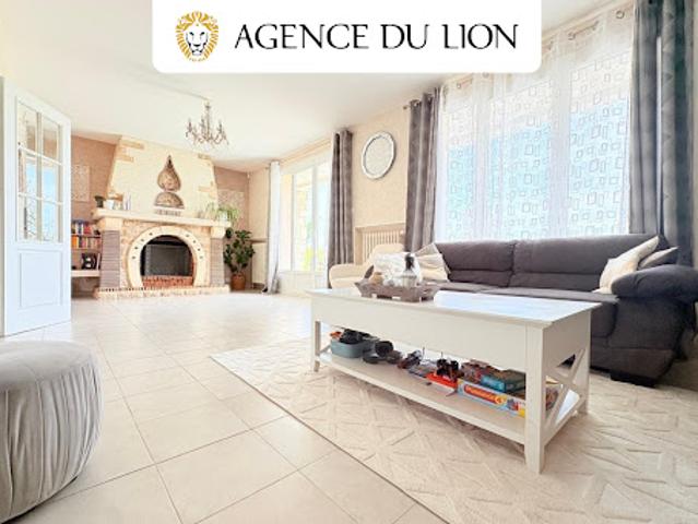 Vente Maison 8 pièces 180 m2 Tréon