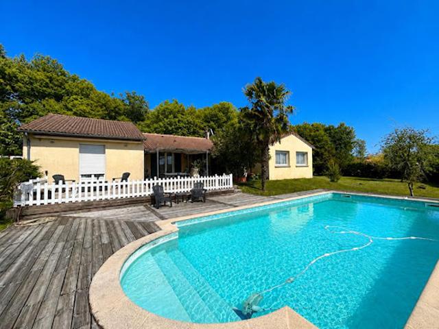 Vente Maison 8 pièces 181 m2 Mensignac