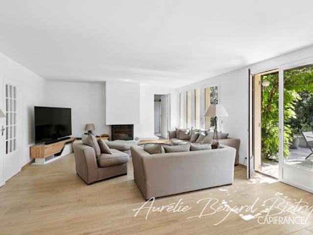 Vente Maison 8 pièces 181 m2 Vaucresson