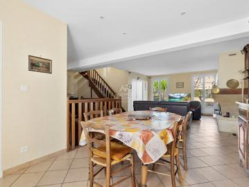 Vente Maison 8 pièces 181.1 m2 Fourqueux