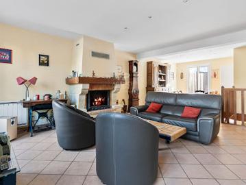 Vente Maison 8 pièces 181.1 m2 Saint Germain en Laye