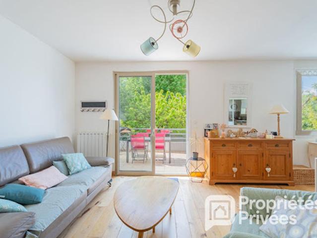 Vente Maison 8 pièces 182 m2 Clamart