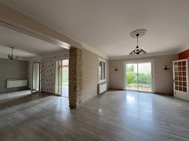 Vente Maison 8 pièces 182 m2 Le Thor