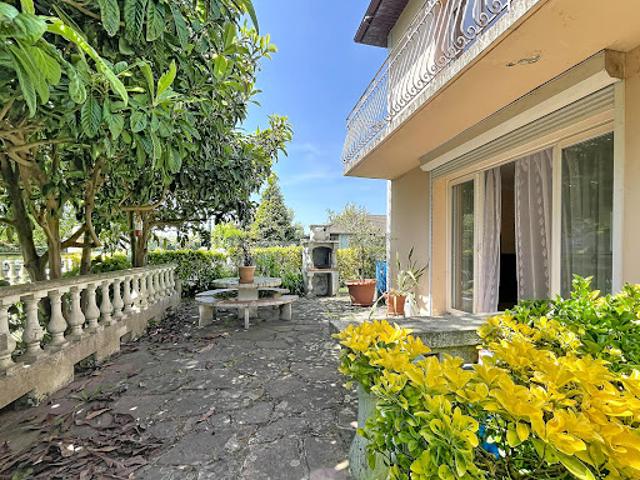 Vente Maison 8 pièces 182 m2 Lons