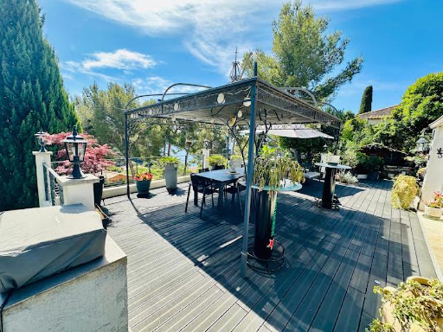 Vente Maison 8 pièces 182 m2 Saint Mandrier sur Mer