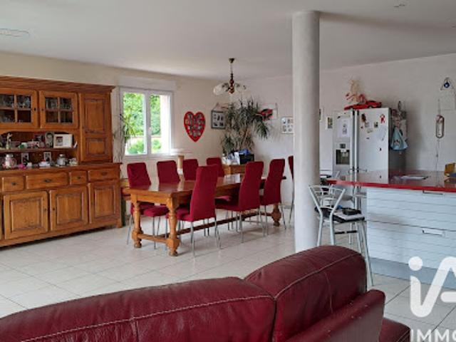 Vente Maison 8 pièces 182 m2 Bernay
