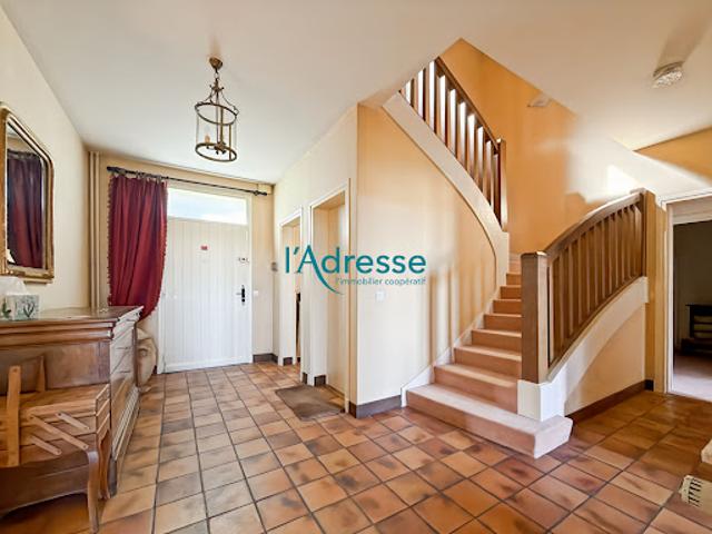 Vente Maison 8 pièces 182.72 m2 Seraincourt