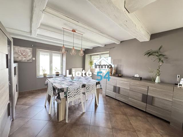 Vente Maison 8 pièces 183 m2 Bayon