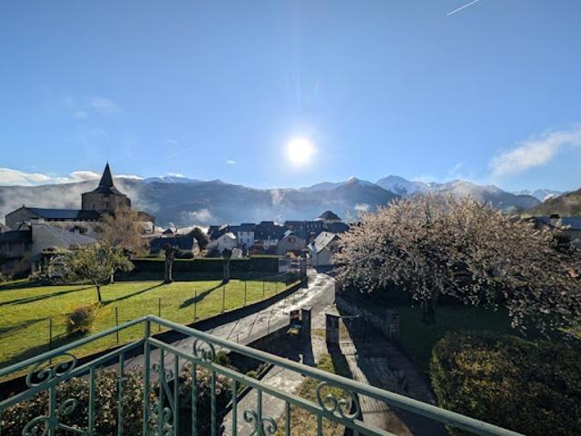 Vente Maison 8 pièces 183 m2 Luz Saint Sauveur