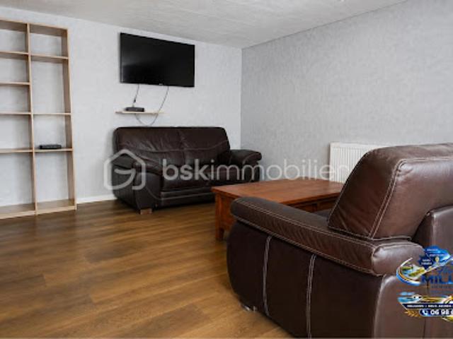 Vente Maison 8 pièces 201 m2 Largeasse