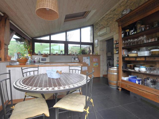 Vente Maison 8 pièces 183 m2 Le Tourne