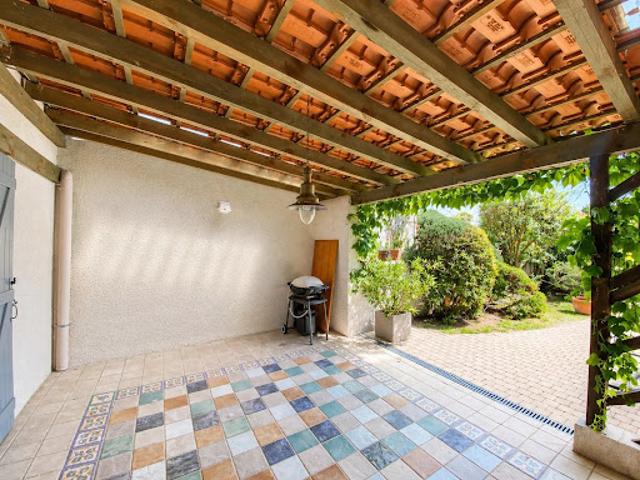 Vente Maison 8 pièces 183.98 m2 Saint Galmier