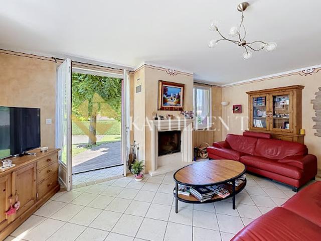 Vente Maison 8 pièces 194 m2 Crémieu