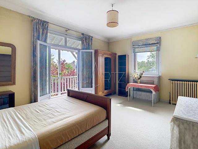 Vente Maison 8 pièces 189 m2 Le chesnay